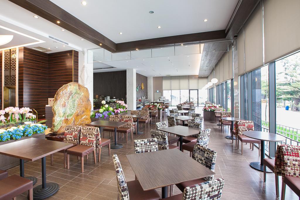 Hoya Hotel Taitung Exterior photo