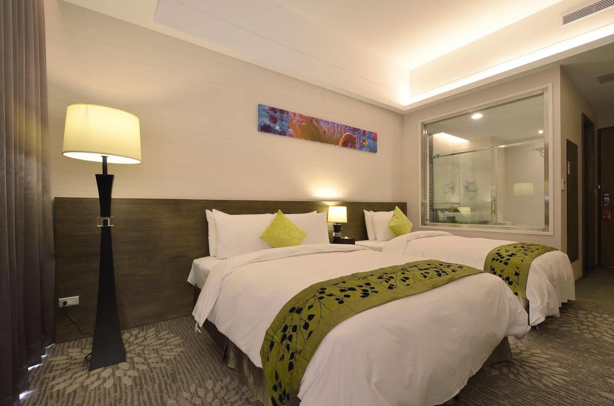 Hoya Hotel Taitung Exterior photo